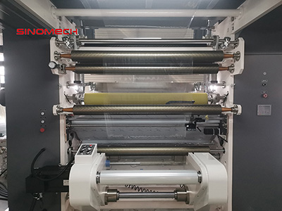 Laminadora solventless (sem solvente) triplex, A400-3V